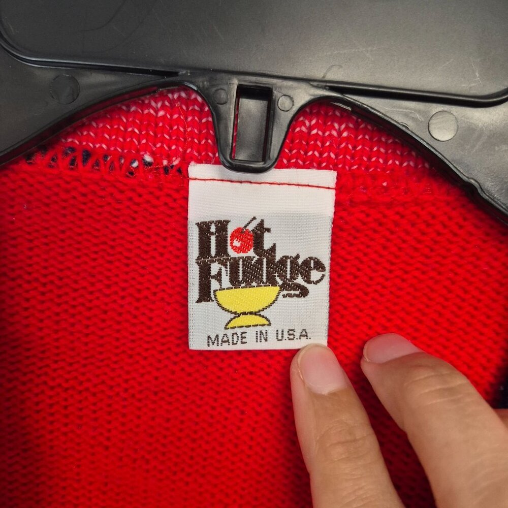 Vintage Hot Fudge Red Knit Cardigan With Plaid Scottie Dog & Bow Design Kids - Picture 2 of 7